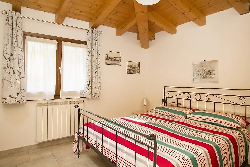סאלו Veranda House 0*,  איטליה
