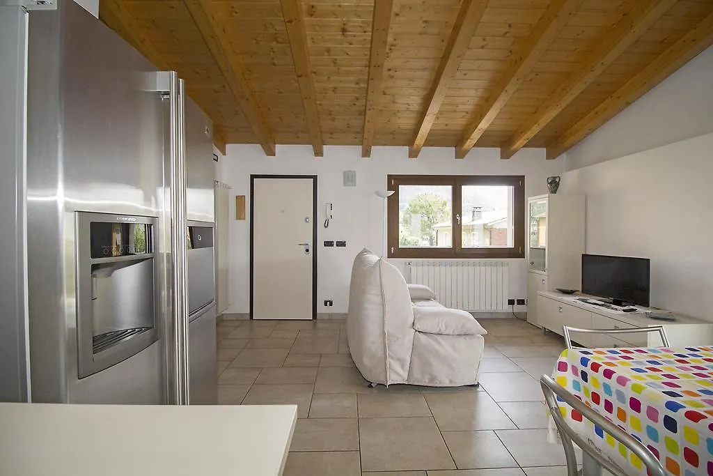 סאלו Veranda House